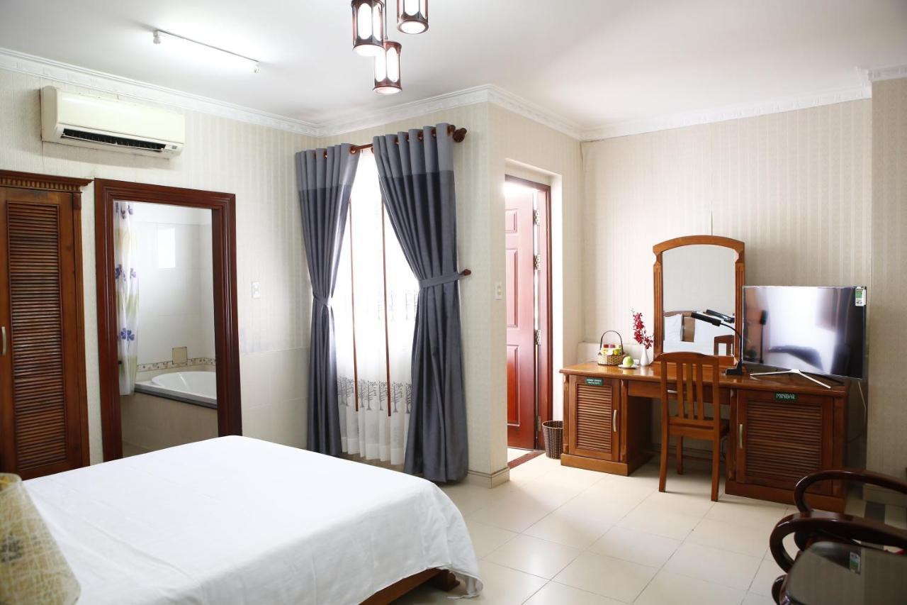 Phu An Hotel Хошимин Екстериор снимка